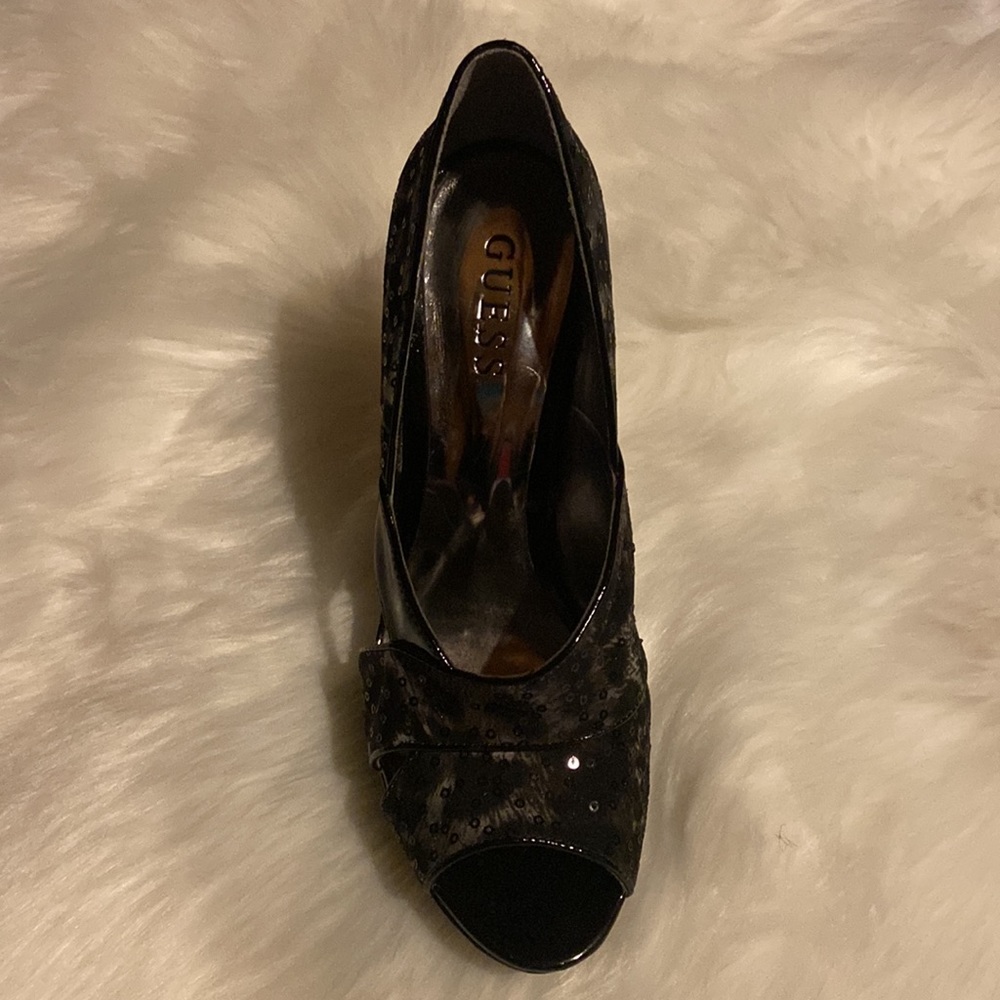 Guess‎ High Heal shoes - Picture 2 of 12